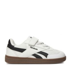 Sneakersy Reebok. Białe trampki i tenisówki chłopięce Reebok, bez wzorów, bez zapięcia. Za 129.99 zł.