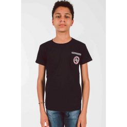 Koszulka w kolorze granatowym. T-shirty dla chłopców marki American College. W wyprzedaży za 39.95 zł.