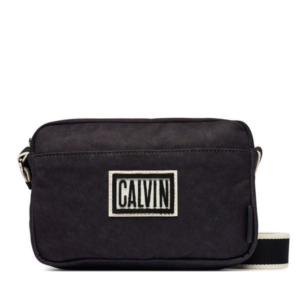 Saszetka Calvin Klein. Czarne saszetki męskie Calvin Klein, młodzieżowe, małe. Za 269.99 zł.