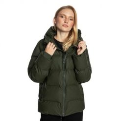 Kurtka zimowa damska Rains Alta Puffer. Zielone kurtki damskie Rains, na zimę, xl, bez wzorów, bez kaptura. Za 1,449.30 zł.