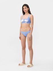 4F Dół od bikini z materiałów z recyklingu damski S. Niebieskie bikini damskie 4f, s, bez wzorów. W wyprzedaży za 14.99 zł.
