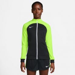 Kurtka Kobieta Nike Dri-FIT Academy Pro Track czarny. Czarne kurtki sportowe damskie Nike, l, bez wzorów, z dresówki, bez kaptura, na fitness i siłownię, dri-fit (nike). Za 98.65 zł.