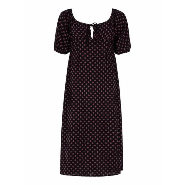 Sukienka damska Protest Prtbente. Czarne sukienki damskie Protest, na lato, xs, bez wzorów, z wiskozy, sportowe, bez kołnierzyka, bez ramiączek, sportowe. Za 326.50 zł.