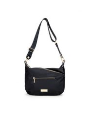 Monnari Torebka TORIMP0-24Z-BAG4690-K020 Czarny. Czarne listonoszki damskie Monnari, bez wzorów, ze skóry, bez dodatków. Za 259.99 zł.