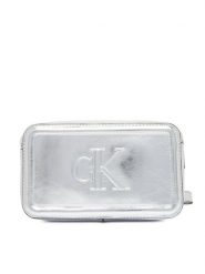 Calvin Klein Torebka Bold Ck Metallic Camera Bag LV04F3331G Srebrny. Szare listonoszki damskie Calvin Klein, bez wzorów, ze skóry, bez dodatków. Za 329.99 zł.