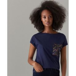 Bawełniana koszulka chain print - Niebieski. T-shirty damskie marki Mohito. Za 29.99 zł.