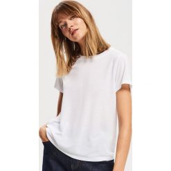T-shirt basic - Biały. Białe t-shirty damskie Reserved. Za 29.99 zł.