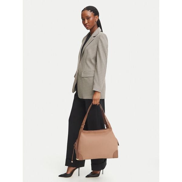 Torebka Armani Exchange. Brązowe torebki do ręki damskie Armani Exchange, bez wzorów, klasyczne, bez dodatków. Za 779.99 zł.