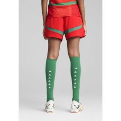 Damskie szorty Maroko 2025 PUMA Red Archive Green. Czerwone szorty sportowe damskie Puma, l, bez wzorów, sportowe, do piłki nożnej. Za 179.00 zł.