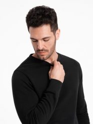 Bluza męska dresowa BASIC z okrągłym dekoltem - czarna V5. Czarne bluzy męskie Ombre Clothing, m, bez wzorów, z bawełny, bez kaptura. Za 145.99 zł.