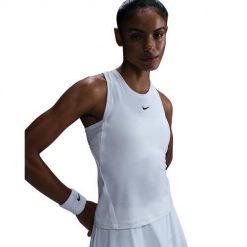 Damskie koszulka bez rękawów super gładki materiał VICTORY TANK TOP. Białe koszulki sportowe damskie Nike, s, bez wzorów, z materiału, bez kołnierzyka, bez ramiączek, tenisowe, dri-fit (nike). Za 230.45 zł.
