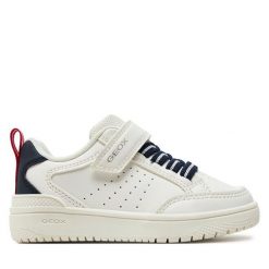 Sneakersy Geox. Białe trampki i tenisówki chłopięce Geox, bez wzorów, bez zapięcia. Za 169.99 zł.