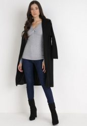 Jasnoszary Sweter Ampippe. Szare swetry damskie Born2be, bez wzorów, z dzianiny, bez kołnierzyka, bez ramiączek, długie, bez kaptura. Za 39.99 zł.