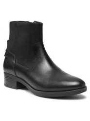 Botki Geox. Brązowe botki damskie Geox, bez obcasa, na płaskiej podeszwie, bez zapięcia. Za 769.99 zł.