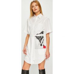 Calvin Klein Jeans - Sukienka. Sukienki damskie marki Calvin Klein Jeans. Za 499.90 zł.