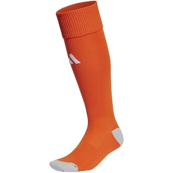 Getry piłkarskie Adidas Milano 23. Brązowe legginsy sportowe męskie Adidas, bez wzorów, do piłki nożnej. Za 32.90 zł.