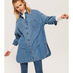 Jeansowa koszula oversize - Niebieski. Koszule damskie marki House. W wyprzedaży za 49.99 zł.