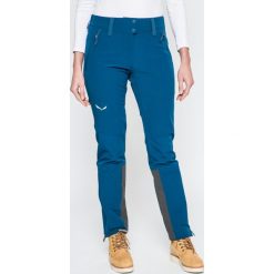 Salewa - Spodnie snowboardowe. Czarne spodnie materiałowe damskie Salewa, bez wzorów, z elastanu, snowboardowy. W wyprzedaży za 399.90 zł.