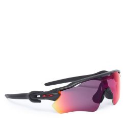 Okulary przeciwsłoneczne Oakley. Czarne okulary przeciwsłoneczne męskie Oakley. Za 999.99 zł.