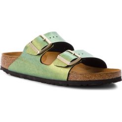 Klapki BIRKENSTOCK - Arizona Bs 1012391 Gemm Gold. Zielone klapki damskie Birkenstock, ze skóry. W wyprzedaży za 229.00 zł.