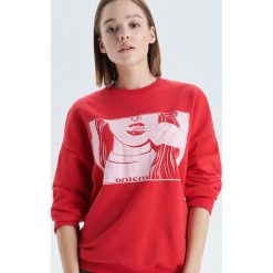 Bluza z kolekcji Valentines - Czerwony. Bluzy damskie marki Cropp. W wyprzedaży za 39.99 zł.