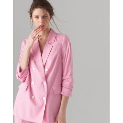 Długa marynarka z lyocellu - Różowy. Żakiety damskie Mohito. Za 179.99 zł.