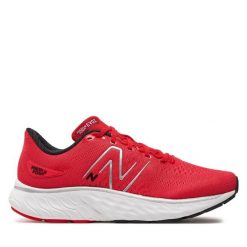 Buty do biegania New Balance. Czerwone buty sportowe męskie New Balance, bez zapięcia, do biegania. Za 379.99 zł.