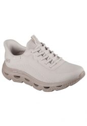 Buty SKECHERS SLIP-INS BOBS ARC WAVES Beżowy. Brązowe trampki i tenisówki damskie Skechers, bez wzorów, z materiału, bez zapięcia. Za 302.99 zł.
