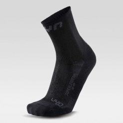 Skarpety rowerowe MAN CYCLING SUPERLEGGERA SOCKS r.39-41. Czarne skarpety męskie UYN, bez wzorów, z dzianiny. Za 69.99 zł.