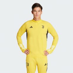 Bluza do piłki nożnej męska Adidas Juventus Tiro 23 Training Top. Brązowe bluzy męskie Adidas, m, bez wzorów, z materiału, bez kaptura, na fitness i siłownię. W wyprzedaży za 285.00 zł.
