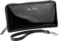 Pierre Cardin Portfel damski w kształcie piórnika ze smyczką na nadgarstek. Portfele damskie Pierre Cardin, bez wzorów. Za 159.00 zł.