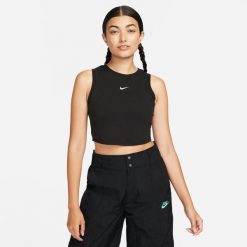 T-Shirt Sportswear Chill Knit Rozmiar XS Czarny - FB8279-010. Czarne t-shirty damskie Nike, xs, bez wzorów, z dżerseju, bez kołnierzyka. Za 131.80 zł.