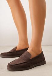 Ciemnobrązowe Klasyczne Mokasyny VICES z Imitacji Zamszu ze Skórzaną Wkładką Haliris. Brązowe mokasyny damskie Born2be, z jeansu, eleganckie. Za 89.99 zł.