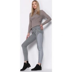 Jasnoszare Spodnie I'm Fine. Szare spodnie materiałowe damskie marki Born2be. Za 39.99 zł.