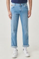 WRANGLER TEXAS BLEACH HOUSE W121Y731S 112145778. Spodnie materiałowe męskie Wrangler, l, bez wzorów, z jeansu. Za 209.99 zł.