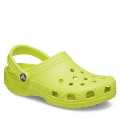 Klapki Crocs. Brązowe klapki damskie Crocs, bez wzorów, bez obcasa. Za 169.99 zł.