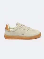 Sneakersy damskie ze skóry naturalnej zamszowej pistacjowe RR274848 300. Zielone obuwie sportowe damskie Big Star, bez wzorów, z materiału. W wyprzedaży za 119.99 zł.