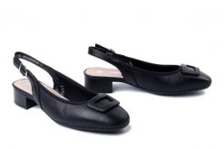 RIEKER 43456-00 black, czółenka damskie. Czarne czółenka damskie Rieker, bez wzorów, bez obcasa, bez zapięcia. Za 339.90 zł.