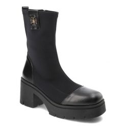 Czarne Botki Armodo Eleganckie Obuwie Damskie. Czarne botki damskie Armodo, ze skóry, bez obcasa. Za 509.00 zł.