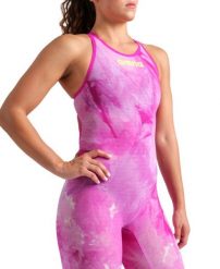 Strój Startowy Arena Carbon Air2 Le Ob Tie-Dye. Czerwone kostiumy jednoczęściowe damskie Arena, l, bez wzorów, z elastanu, do pływania. Za 2,737.86 zł.