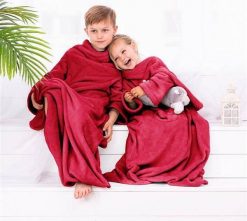 Decoking Koc dziecięcy 90x105 Lazy Kids z rękawami, czerwony, DecoKing. Czerwone kocyki dla dzieci Decoking. Za 58.72 zł.