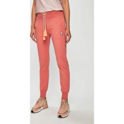 Femi Stories - Spodnie Sabe. Czerwone legginsy damskie Femi Stories, m, bez wzorów, z bawełny. W wyprzedaży za 179.90 zł.