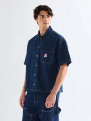 MESKA KOSZULA WRANGLER SS OVERSHIRT RINSE 112378123. Koszule męskie Wrangler, l, bez wzorów, bez kołnierzyka, bez ramiączek. Za 149.99 zł.