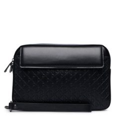 Saszetka Calvin Klein. Czarne saszetki męskie Calvin Klein, młodzieżowe, małe. Za 369.99 zł.