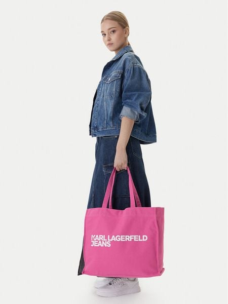 Karl Lagerfeld Jeans Torebka A1W50002 Bordowy. Czerwone torebki do ręki damskie Karl Lagerfeld Jeans, bez wzorów, z jeansu, bez dodatków. Za 169.99 zł.