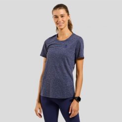 Koszulka damska Odlo ESSENTIAL LINENCOOL T-shirt. Niebieskie koszulki sportowe damskie Odlo, bez wzorów, sportowe, bez kołnierzyka. Za 213.76 zł.