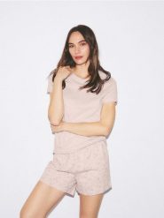 Dwuczęściowa piżama z nadrukiem - różowy. Czerwone piżamy damskie Reserved, l, bez wzorów, z bawełny, bez ramiączek. Za 79.99 zł.