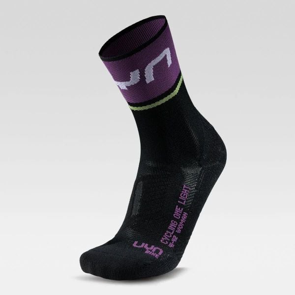 Skarpety rowerowe WOMAN CYCLING ONE LIGHT SOCKS r.35-36. Czarne obuwie sportowe damskie UYN, bez wzorów. Za 109.99 zł.