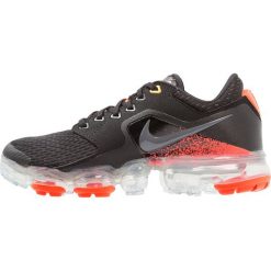 Nike Performance AIR VAPORMAX Obuwie do biegania treningowe black/dark grey/metallic silver. Buty sportowe chłopięce marki Nike Performance. Za 609.00 zł.