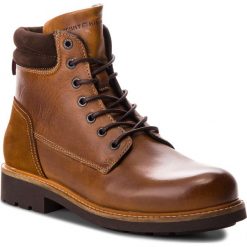 Kozaki TOMMY HILFIGER - Active Leather Boot FM0FM01774 Winter Cognac 906. Brązowe kozaki męskie Tommy Hilfiger, z materiału. Za 699.00 zł.